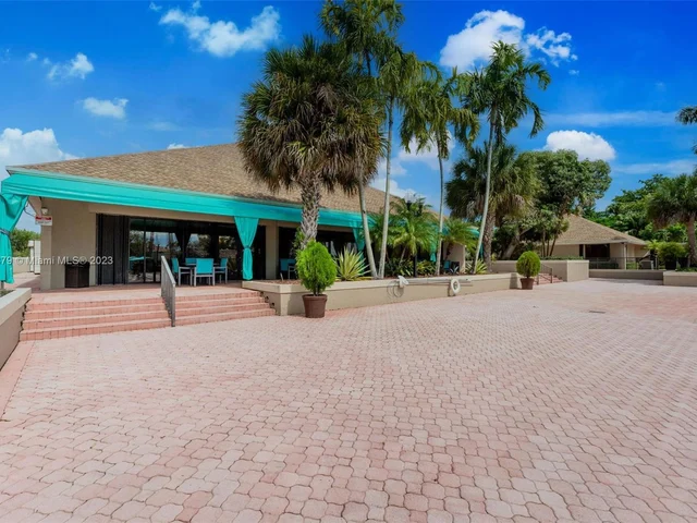 15270 SW 45th Ter # 61, Miami FL 33185