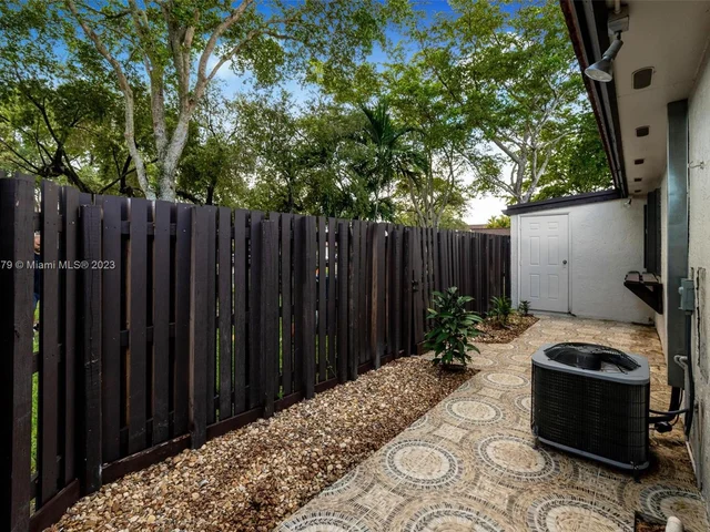 15270 SW 45th Ter # 61, Miami FL 33185