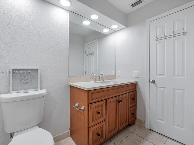 15270 SW 45th Ter # 61, Miami FL 33185