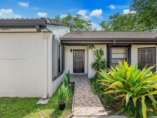 15270 SW 45th Ter # 61, Miami FL 33185