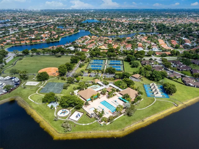 15270 SW 45th Ter # 61, Miami FL 33185