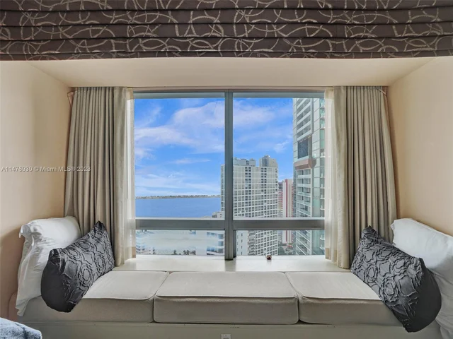 1435 Brickell Ave # 3005, Miami FL 33131