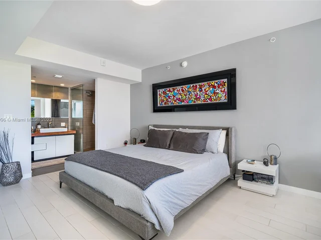 2155 Washington Ct # 307, Miami Beach FL 33139