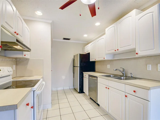 5343 Mariesa Ave # 5343, West Palm Beach FL 33417