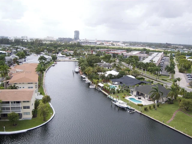 437 Golden Isles Dr # 12C, Hallandale Beach FL 33009