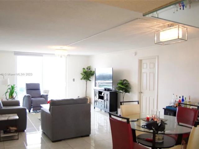 437 Golden Isles Dr # 12C, Hallandale Beach FL 33009