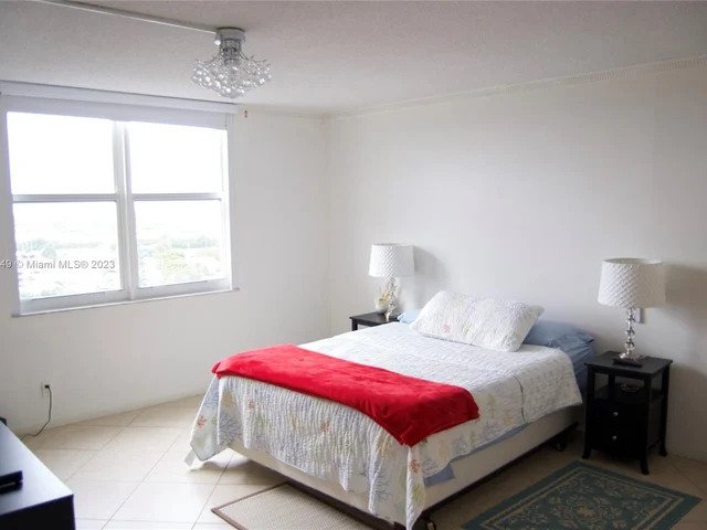 437 Golden Isles Dr # 12C, Hallandale Beach FL 33009