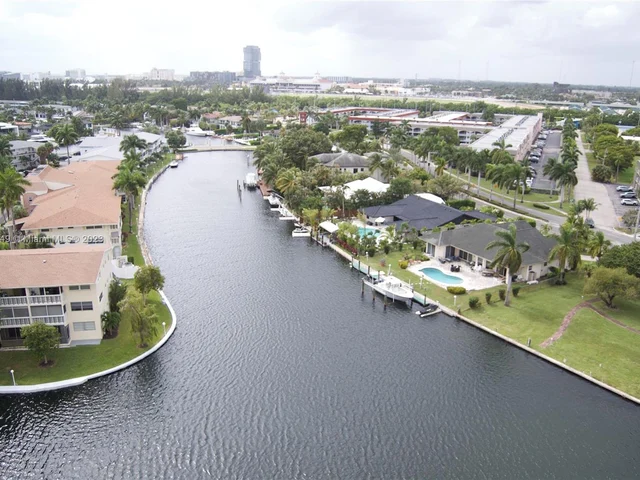 437 Golden Isles Dr # 12C, Hallandale Beach FL 33009