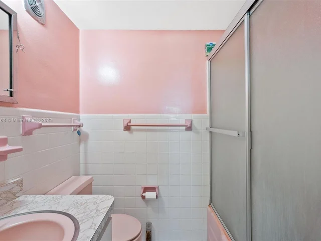 2115 NE 42nd Ct # 208N, Lighthouse Point FL 33064