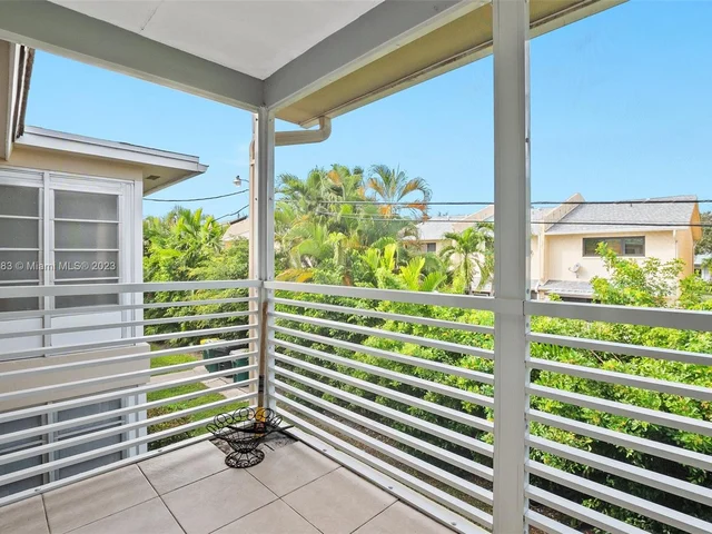 2115 NE 42nd Ct # 208N, Lighthouse Point FL 33064