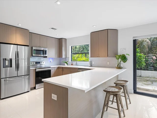 806 SW 29th St # 806, Fort Lauderdale FL 33315