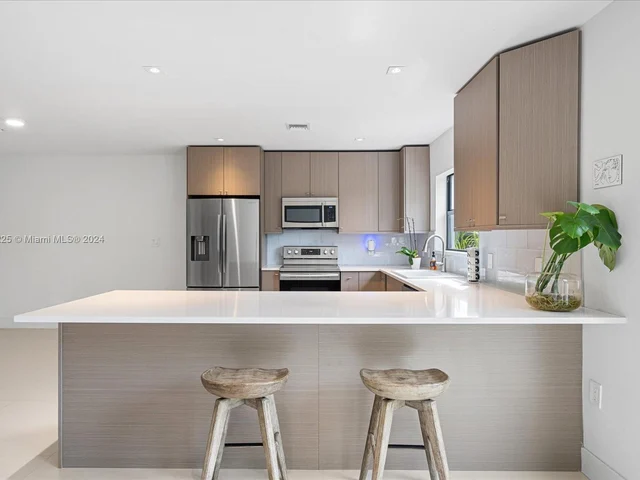 806 SW 29th St # 806, Fort Lauderdale FL 33315