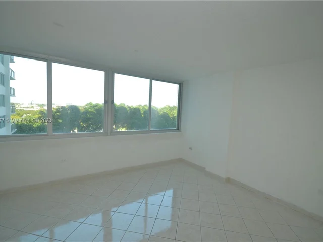 7135 Collins Ave # 501, Miami Beach FL 33141