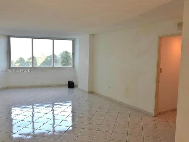 7135 Collins Ave # 501, Miami Beach FL 33141