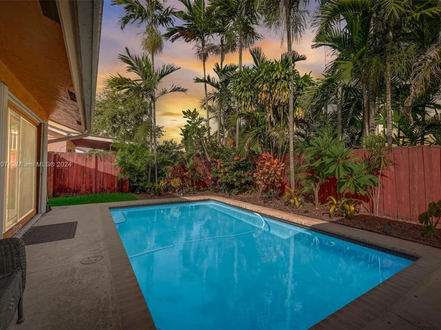 11111 SW 128th Ave, Miami FL 33186