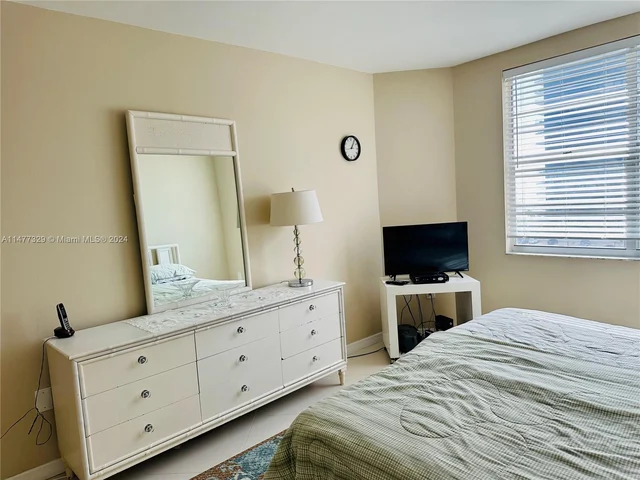 1950 S Ocean Dr # 7A, Hallandale Beach FL 33009