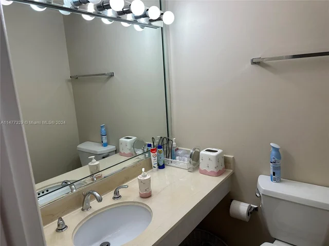 1950 S Ocean Dr # 7A, Hallandale Beach FL 33009