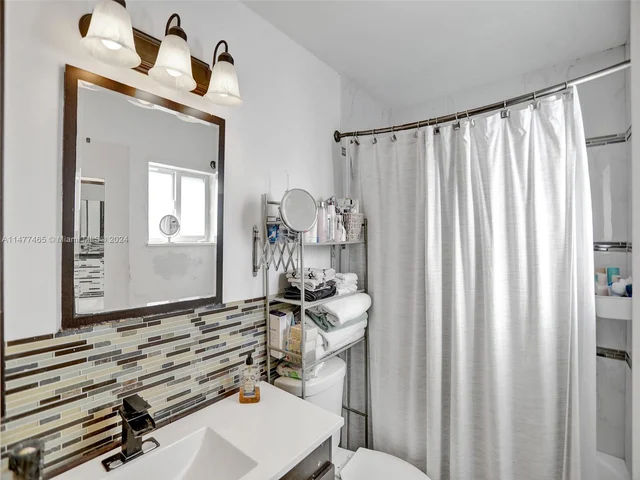 7830 Dickens Ave # 202, Miami Beach FL 33141