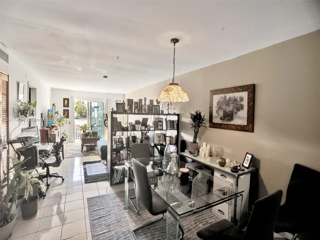 7830 Dickens Ave # 202, Miami Beach FL 33141