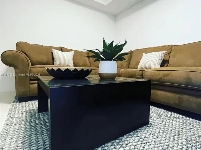 19355 Turnberry Way # 2L, Aventura FL 33180