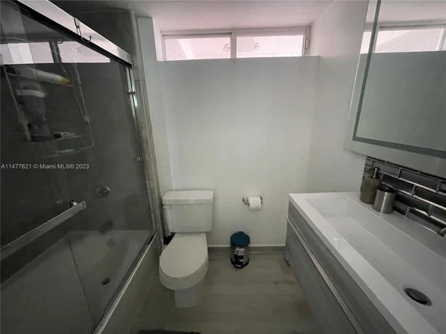 650 NE 64th St # G509, Miami FL 33138