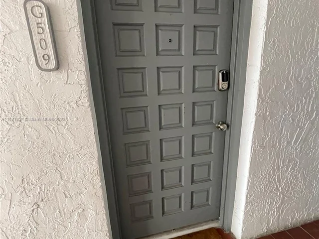 650 NE 64th St # G509, Miami FL 33138