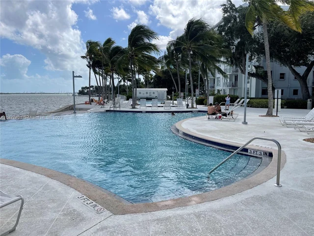 650 NE 64th St # G509, Miami FL 33138