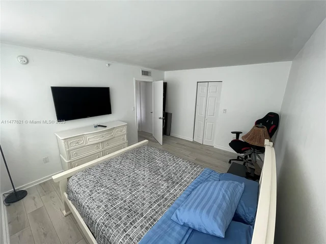 650 NE 64th St # G509, Miami FL 33138