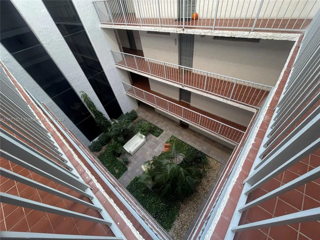 650 NE 64th St # G509, Miami FL 33138