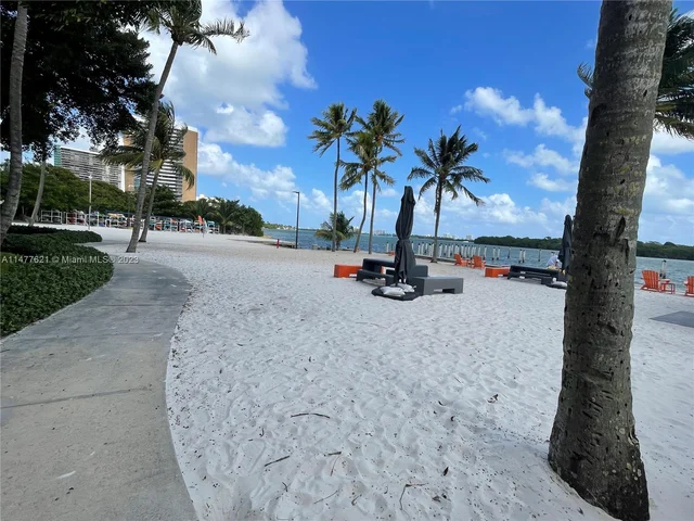 650 NE 64th St # G509, Miami FL 33138