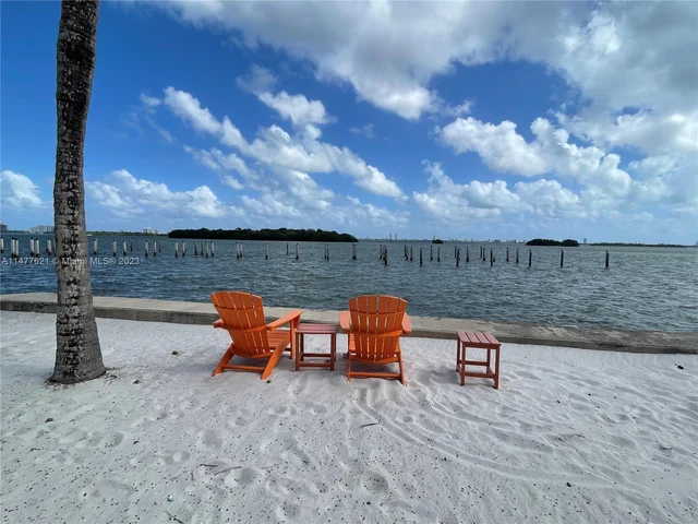 650 NE 64th St # G509, Miami FL 33138