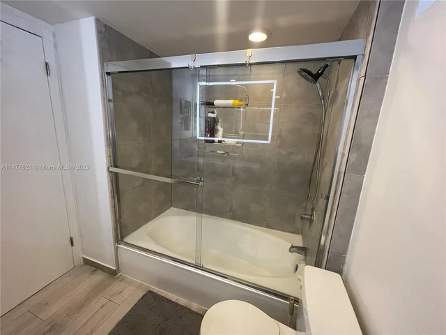 650 NE 64th St # G509, Miami FL 33138