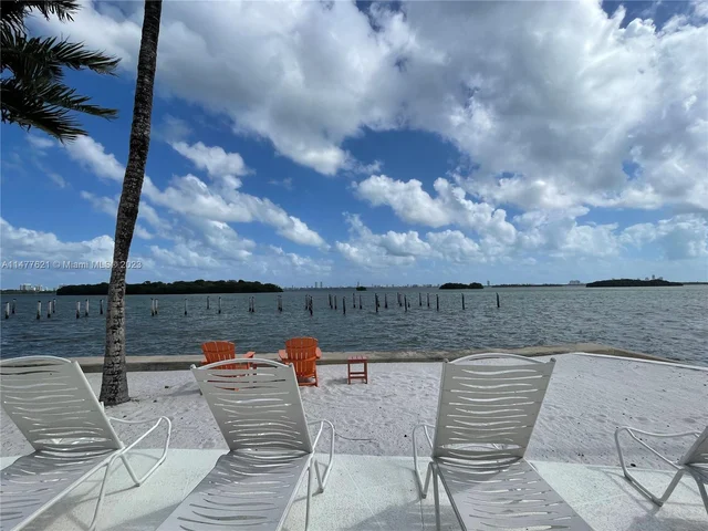 650 NE 64th St # G509, Miami FL 33138