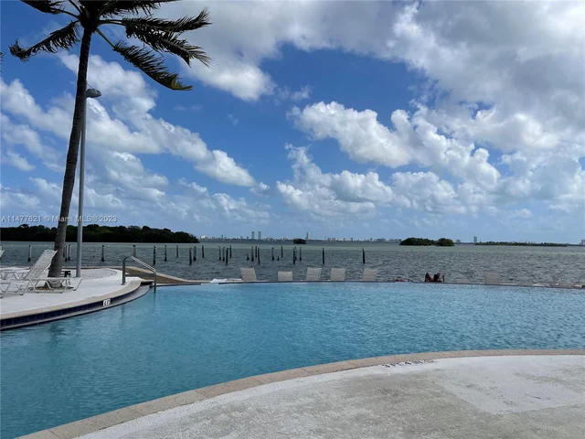 650 NE 64th St # G509, Miami FL 33138