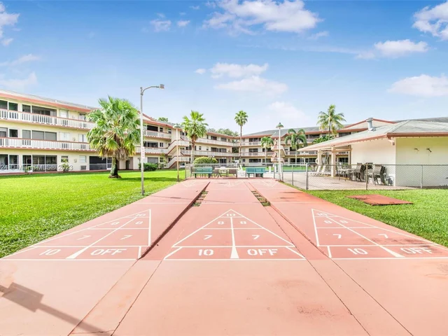 5300 Washington St # D308, Hollywood FL 33021