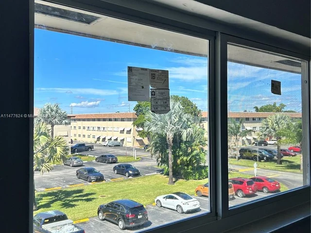 5300 Washington St # D308, Hollywood FL 33021