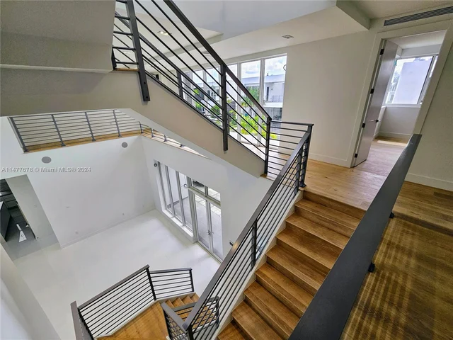 10247 NW 75th Ter, Doral FL 33178