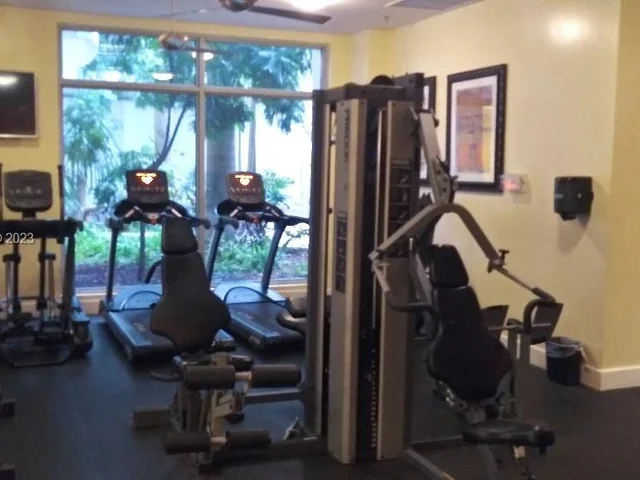 1830 Radius Dr # 320, Hollywood FL 33020