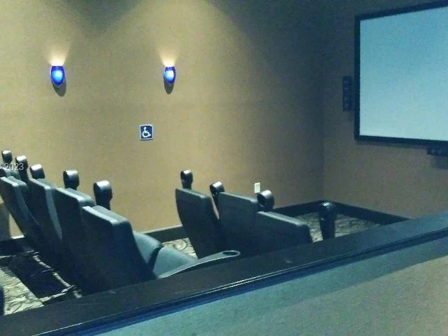 1830 Radius Dr # 320, Hollywood FL 33020