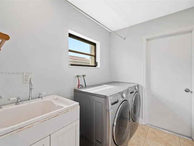 12223 NW 31st Dr, Coral Springs FL 33065