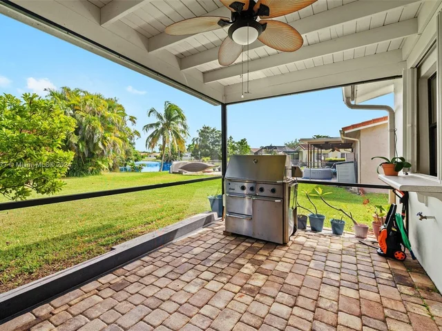 12223 NW 31st Dr, Coral Springs FL 33065