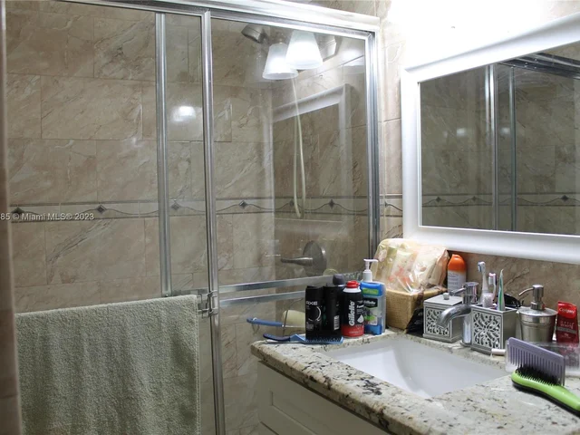 130 SW 108th Ave # J1, Sweetwater FL 33174