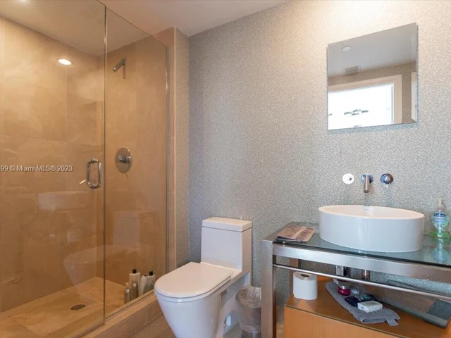 6000 Indian Creek Dr # 19C, Miami Beach FL 33140