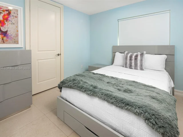 1500 NE 13th Ave, Miami FL 33139