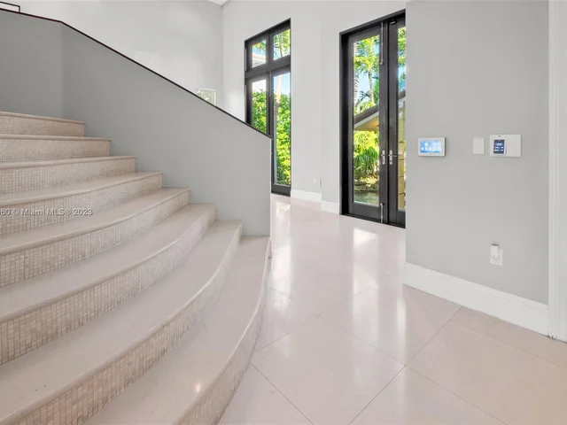 1500 NE 13th Ave, Miami FL 33139