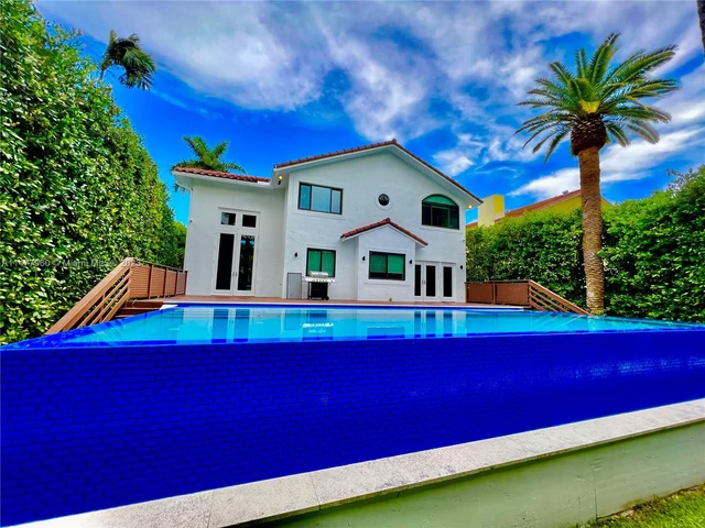 1500 NE 13th Ave, Miami FL 33139