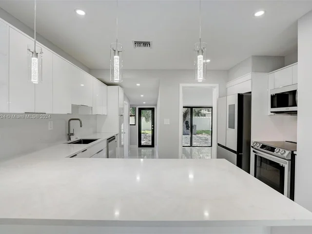 4212 NW 3rd Ave, Miami FL 33127