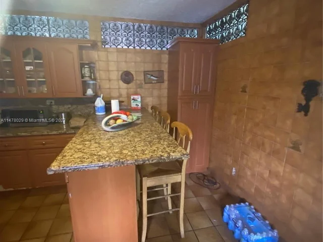 321 NE 180th Dr, North Miami Beach FL 33162