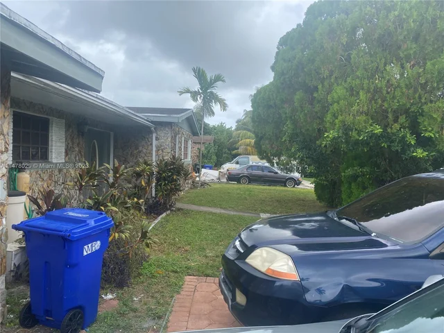 321 NE 180th Dr, North Miami Beach FL 33162