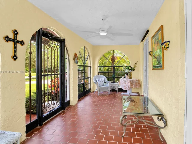 2618 Alhambra Cir, Coral Gables FL 33134